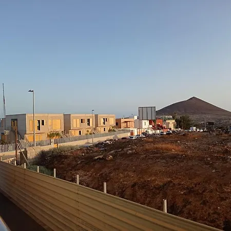 Appartamento Playa Con Terrazas, Vistas, Garaje Y Trastero, En La Gaviota, 36, Zona Wind Surf El Médano